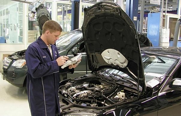 Mercedes-Benz stellt auf der Automechanika die Werkstattarbeit in den Mittelpunkt. Foto: Auto-Reporter/Daimler